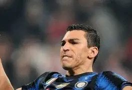 张萌慷慨捐,万助力河南,抗灾,问鼎娱乐,问鼎娱乐平台,问鼎娱乐官网